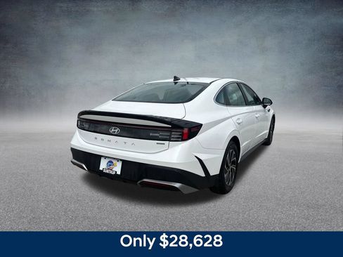 New 2026 Hyundai Sonata Blue FWD image 5