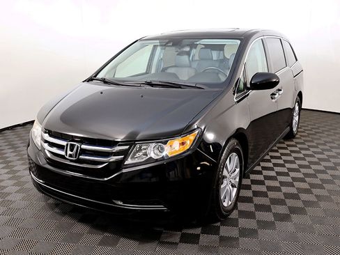 Used 2017 Honda Odyssey EX-L image 2