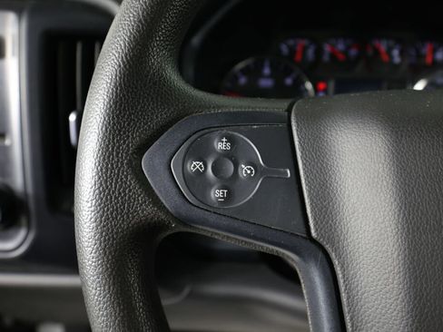 Used 2018 Chevrolet Silverado 1500 Custom image 32