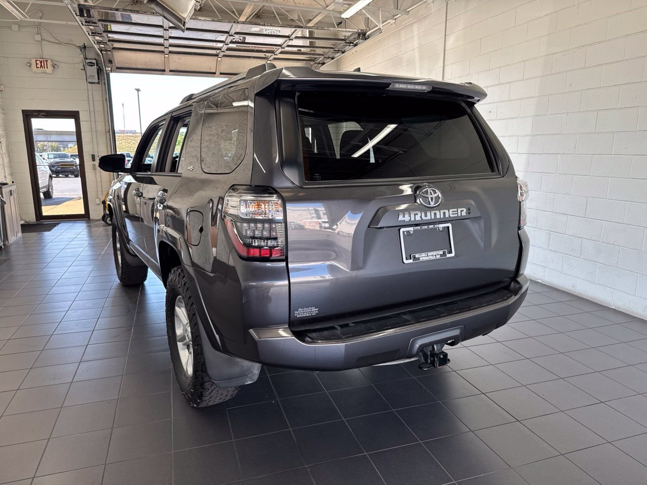 Used 2023 Toyota 4Runner SR5 Premium w/ Moonroof Package AWD/4WD image 6