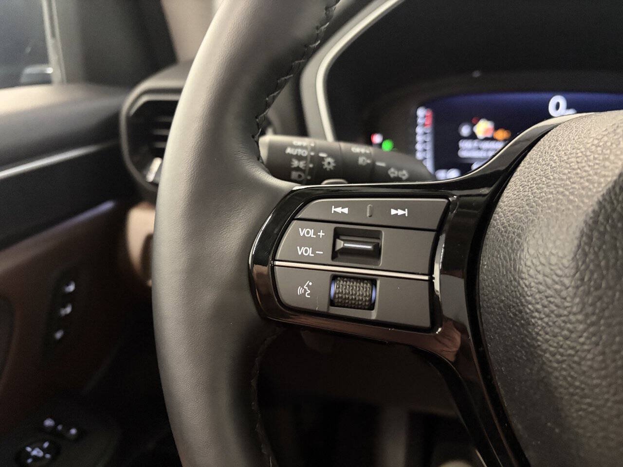 Used 2025 Honda Pilot Elite image 20