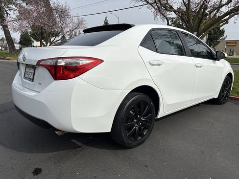 Used 2016 Toyota Corolla LE image 13