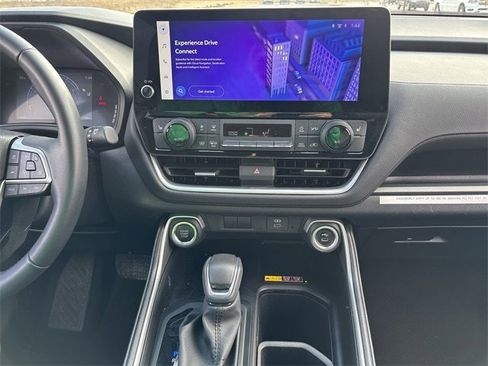 Used 2025 Toyota Grand Highlander LE image 34