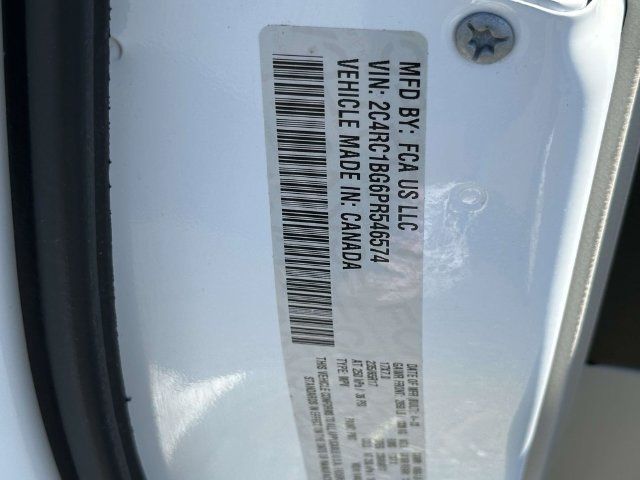 Used 2023 Chrysler Pacifica Touring-L FWD image 26
