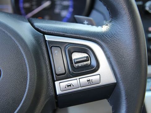 Used 2016 Subaru Legacy 3.6R Limited image 21