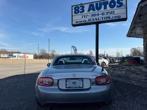 Used 2011 MAZDA MX-5 Miata Grand Touring image 8