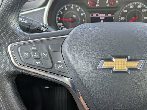 Used 2025 Chevrolet Malibu LT FWD image 17