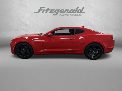 Used 2022 Chevrolet Camaro LT w/ Technology Package image 2