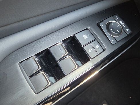 Certified 2025 Lexus ES 350 w/ Accessory Package (Z2) FWD image 31