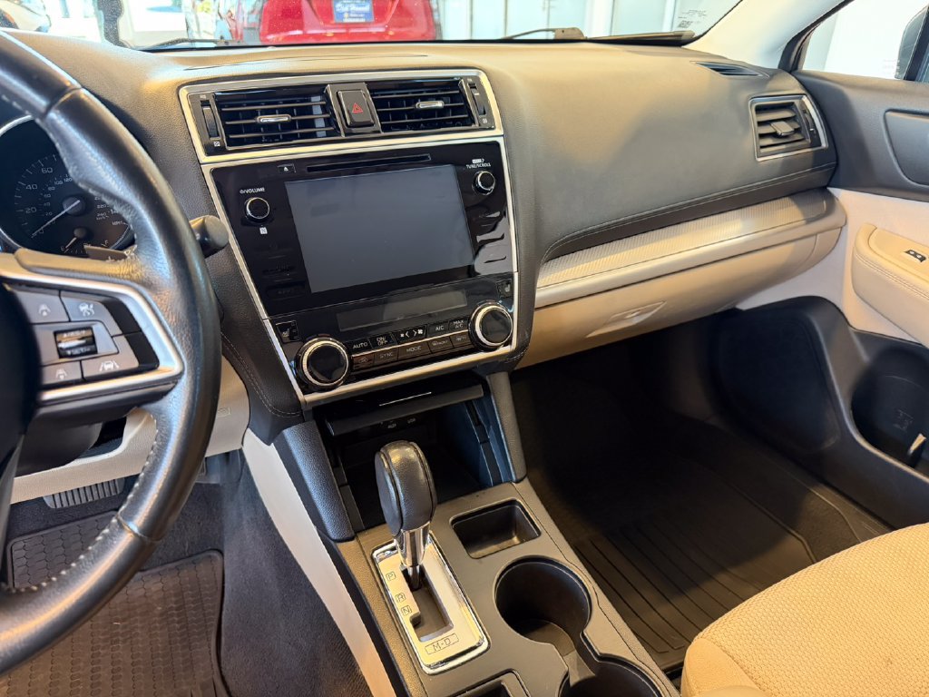 Used 2018 Subaru Outback 2.5i Premium AWD/4WD image 17