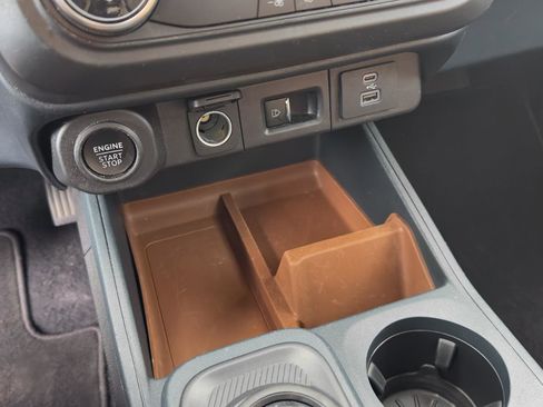 Certified 2023 Ford Maverick Lariat image 19