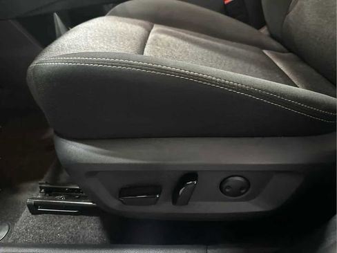 Certified 2024 Nissan Rogue SV image 10