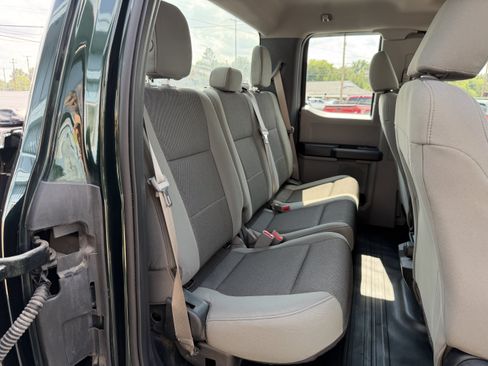 Used 2015 Ford F150 XL w/ Equipment Group 101A Mid AWD/4WD image 16