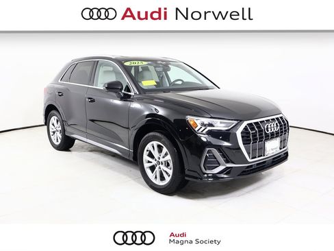 Used 2025 Audi Q3 2.0T Premium w/ Convenience Package image 1