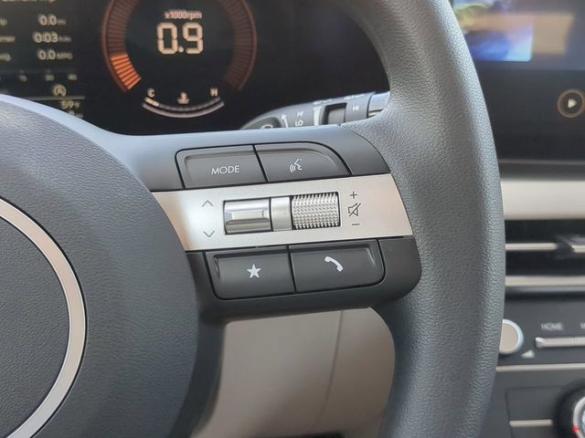 New 2025 Hyundai Tucson SE FWD image 24