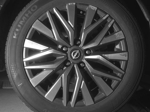 Used 2025 Nissan Altima 2.5 SV image 15