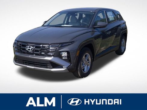 New 2026 Hyundai Tucson SE image 1