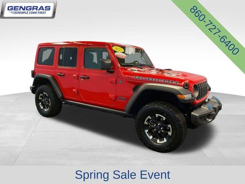 Used 2025 Jeep Wrangler Unlimited Rubicon 4xe w/ Convenience Group AWD/4WD image 8
