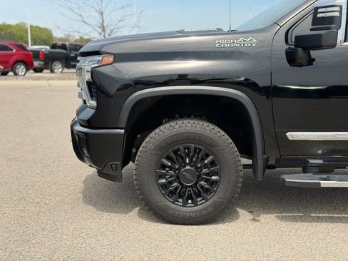 Used 2024 Chevrolet Silverado 3500 High Country w/ High Country Premium Package AWD/4WD image 11