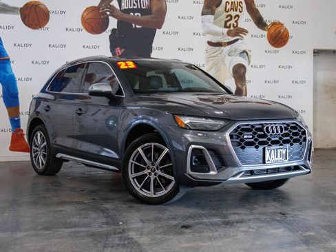 Used 2023 Audi SQ5 Prestige w/ Prestige Package image 2