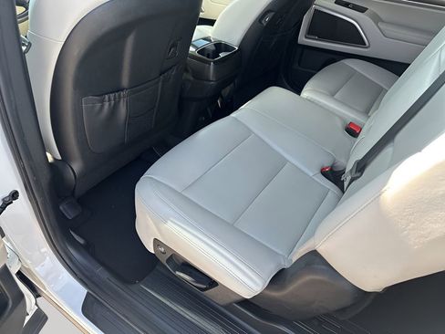 Used 2020 Kia Telluride S w/ S 8 Passenger Seating Package FWD image 20