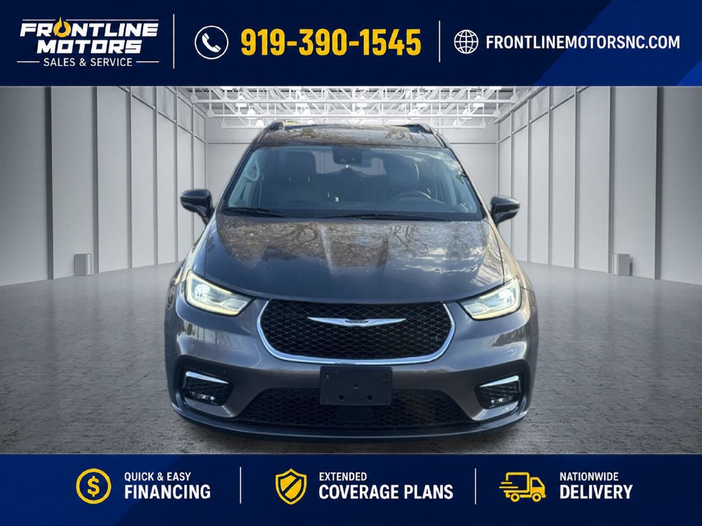 Used 2022 Chrysler Pacifica Touring-L FWD image 4