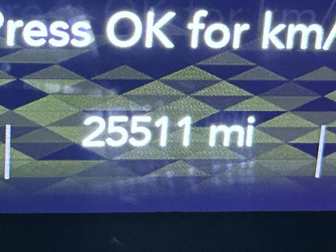 Used 2024 Jeep Wrangler Unlimited Sahara w/ Technology Group image 11