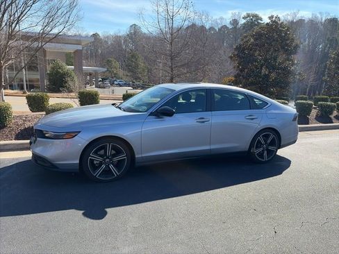 Used 2023 Honda Accord Sport image 5