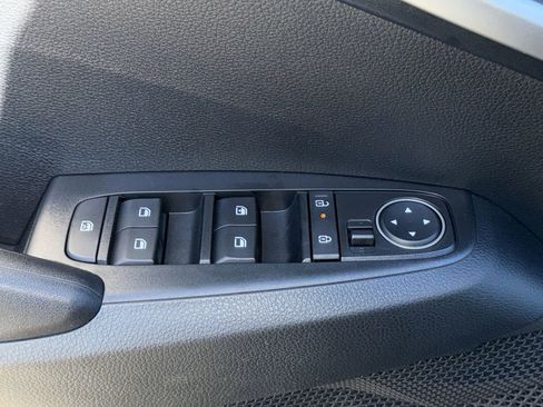 New 2026 Kia Seltos LX image 16