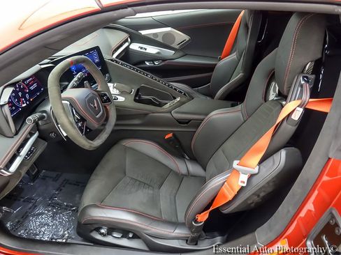 Used 2021 Chevrolet Corvette Stingray Premium Cpe w/ Z51 Performance Package RWD image 10