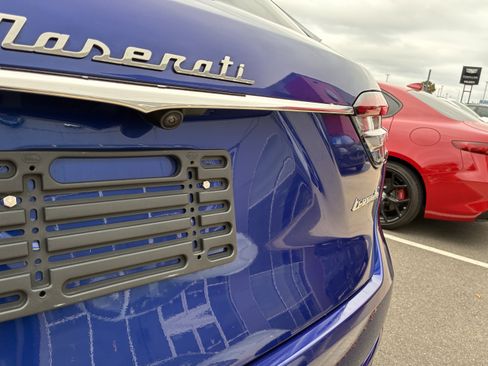 Used 2022 Maserati Levante GT image 12