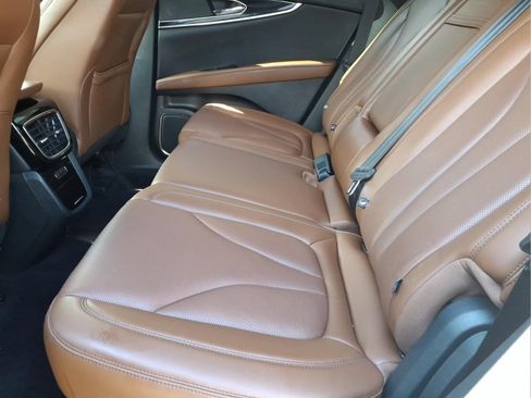 Certified 2023 Lincoln Nautilus Reserve w/ Monochromatic Package AWD/4WD image 17