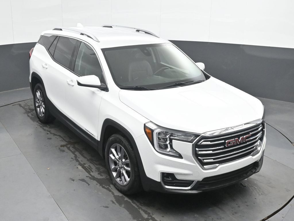 Used 2024 GMC Terrain SLT AWD/4WD image 32