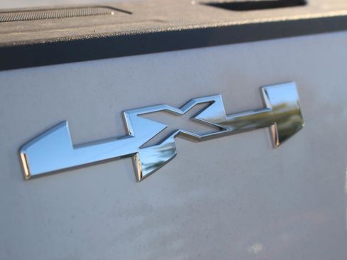 New 2025 GMC Sierra 2500 Pro w/ Convenience Package image 11