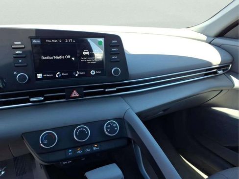 New 2026 Hyundai Elantra SE FWD image 14