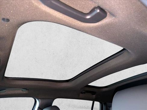 New 2026 Mercedes-Benz GLB 250 image 15