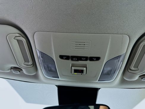 Used 2022 Toyota Corolla LE image 18