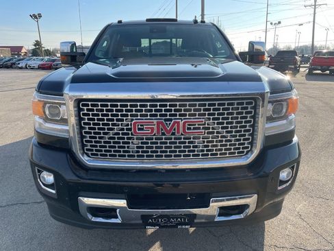 Used 2016 GMC Sierra 2500 Denali w/ Duramax Plus Package image 9