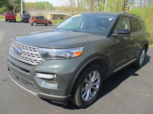 Certified 2022 Ford Explorer Limited w/ Equipment Group 301A AWD/4WD image 4