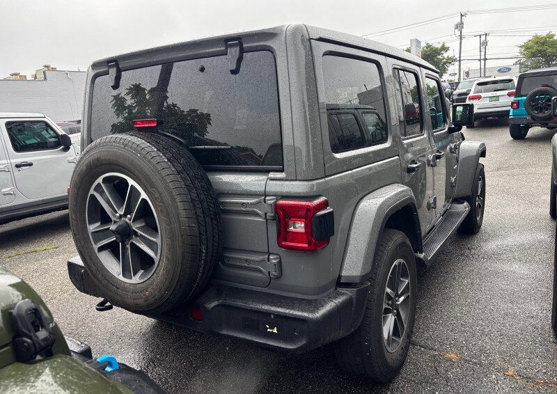 Used 2023 Jeep Wrangler Unlimited Sahara w/ Safety Group AWD/4WD image 3