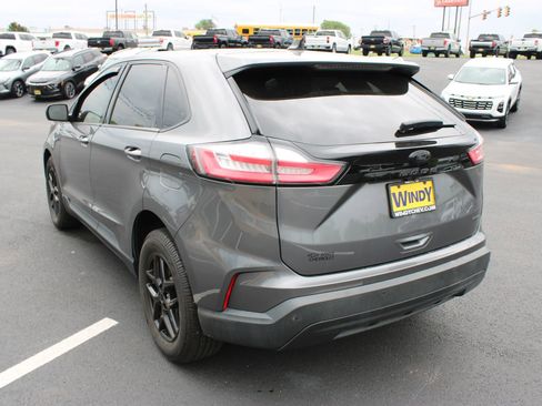 Used 2022 Ford Edge SE AWD/4WD image 6