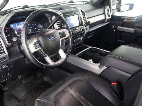 Used 2017 Ford F250 Platinum w/ Platinum Ultimate Package AWD/4WD image 36