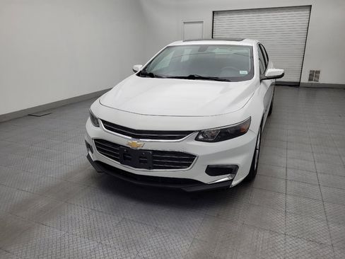 Used 2018 Chevrolet Malibu LT FWD image 15