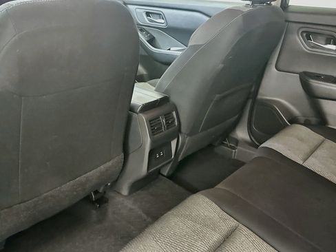 Used 2025 Nissan Rogue SV AWD/4WD image 27