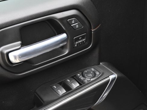 Used 2020 GMC Sierra 3500 AT4 w/ Technology Package image 31