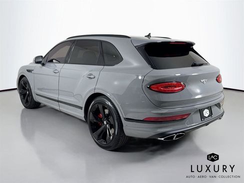 Used 2022 Bentley Bentayga image 8
