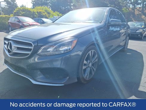 Used 2014 Mercedes-Benz E 350 4MATIC Sedan image 2