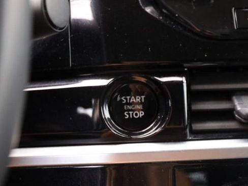 Certified 2025 Nissan Pathfinder SL AWD/4WD image 16