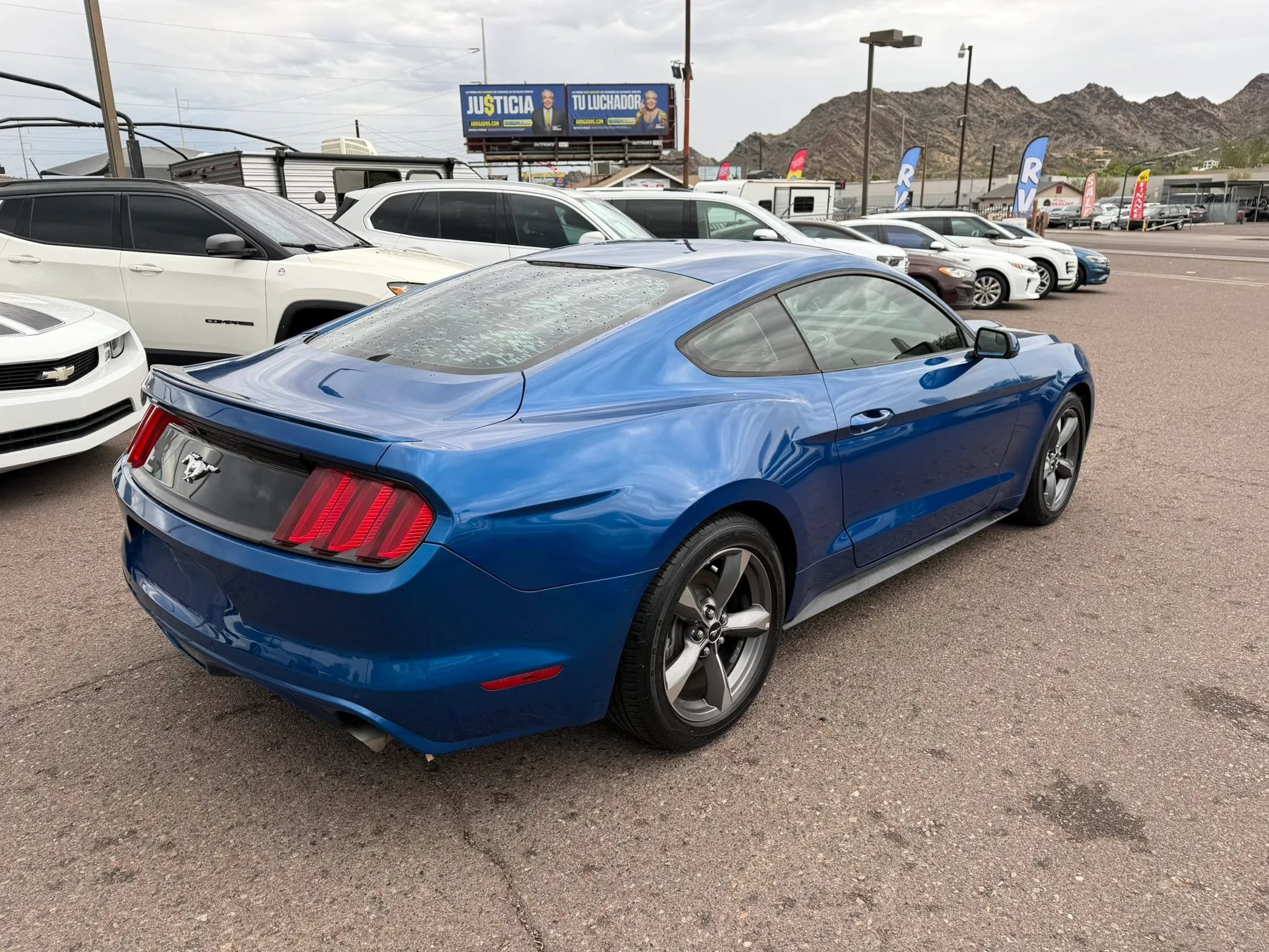 Used 2017 Ford Mustang Coupe RWD image 5