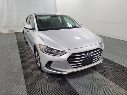 Used 2018 Hyundai Elantra SEL image 14